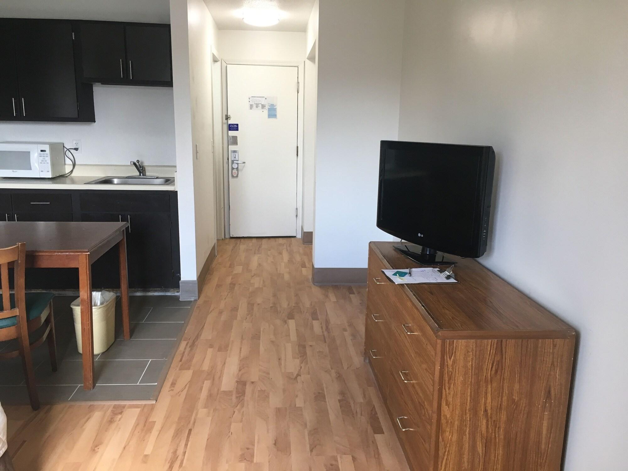 Welcome Suites Hazelwood Extended Stay Hotel Exteriér fotografie